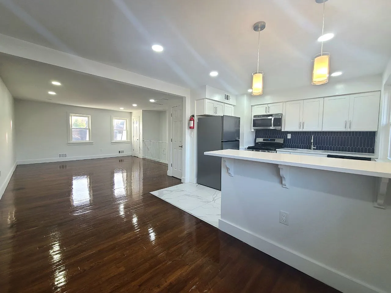 2 bed, 1200 sqft, $2,295 — Photo 1