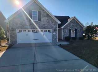 402 Colonist Pl, Cameron, NC 28326