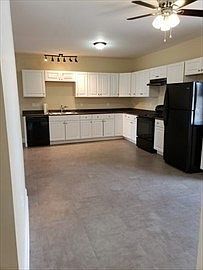 3rd image of 120 Mill St
