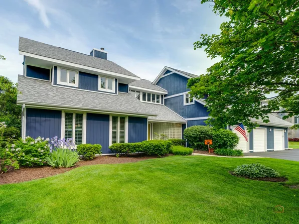 2340 Steeple Chase Cir W, Libertyville, IL 60048