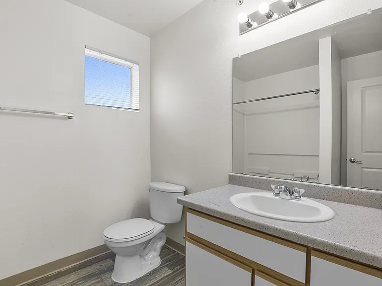La Cantera Senior Apartments — Photo 13