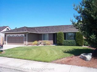 2405 Temple Dr, Medford, OR