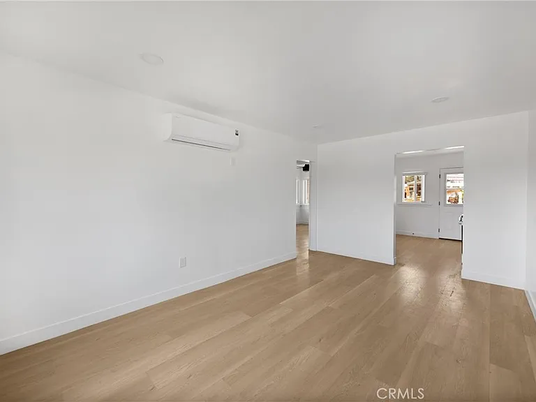 15 Christina St #G — Photo 7