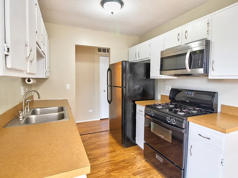 3327 Allspice Ct — Photo 7
