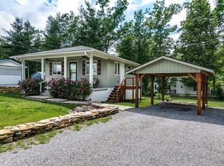 2035 Leisure Ln, Crossville, TN 38572