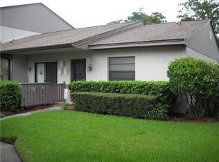 30 Michaels Cir, Oldsmar, FL 34677