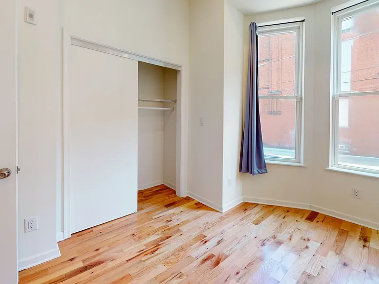 640 N 32nd St #1F — Photo 5