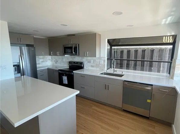 752 Galaxy Heights Dr, La Canada Flintridge, CA 91011