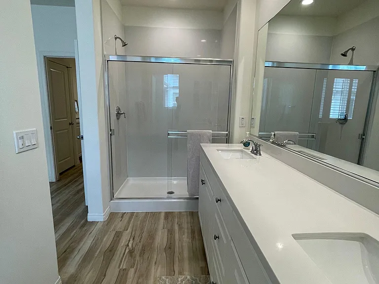 Master bedroom bath