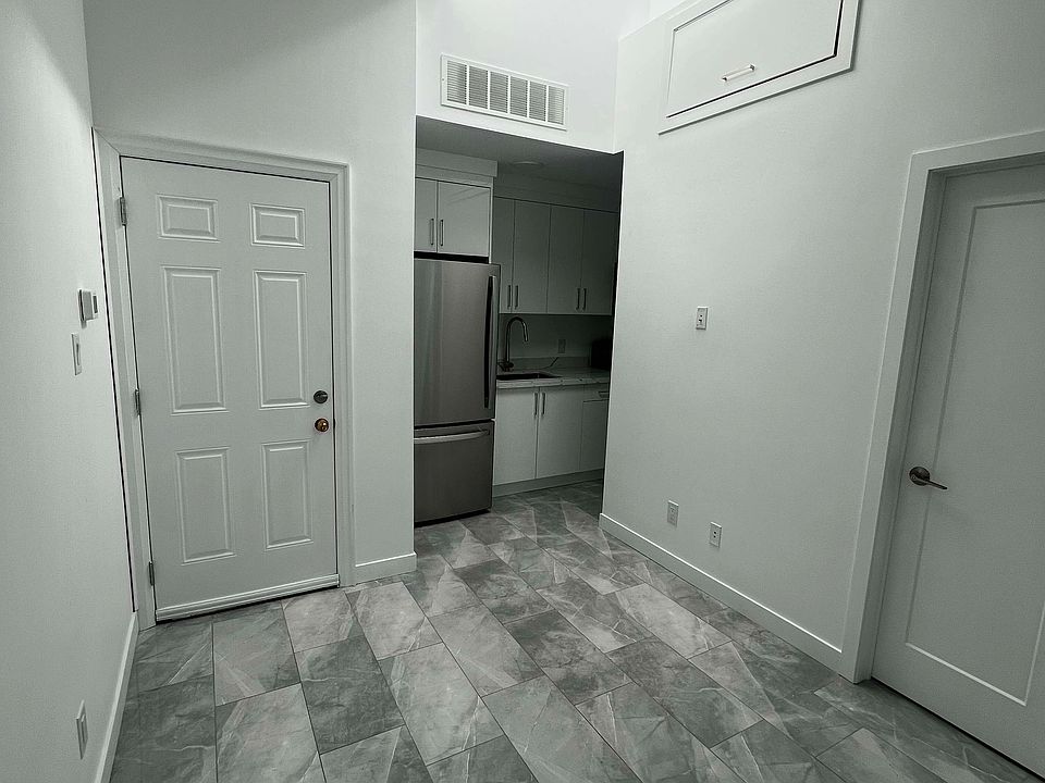 1st image of 1375 Bathurst St Unit B