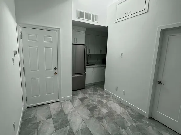 1375 Bathurst St, Toronto, ON