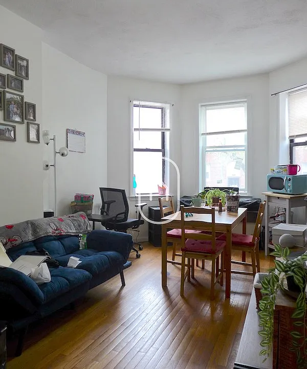 50 S Huntington Ave #1