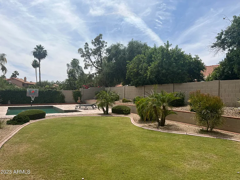 5508 E Kelton Ln — Photo 28