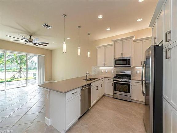 4th image of 28507 Burano Dr