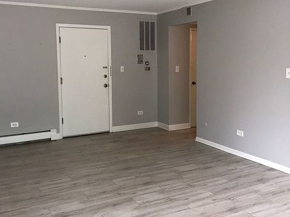5th image of 9733-35 S Cicero Ave #9735-1SW