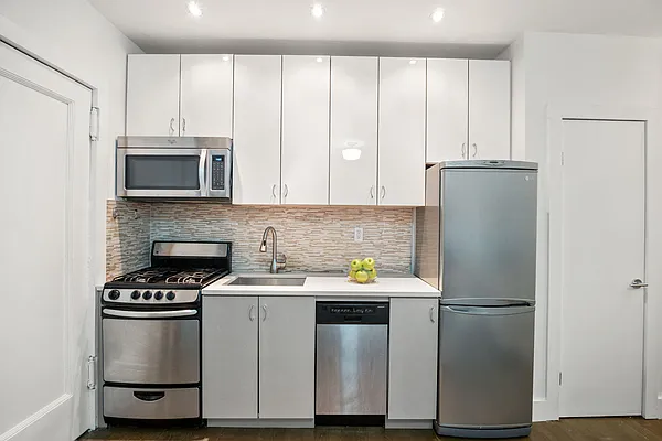 Sold by Compass | media 9