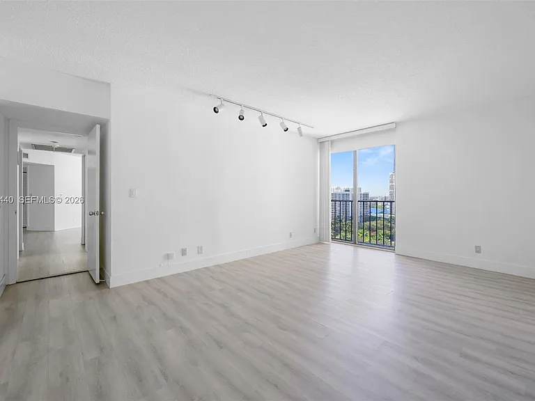 19355 Turnberry Way #15G — Photo 11