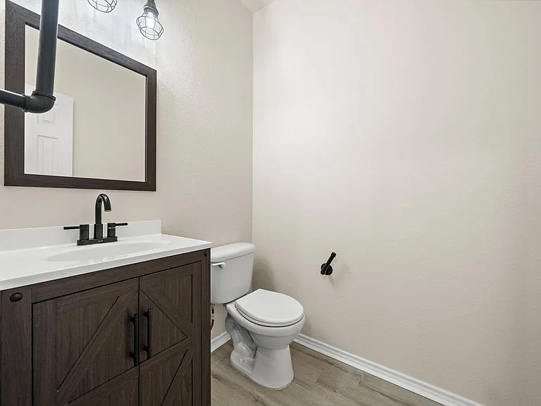 1418 S Maple Dr — Photo 11