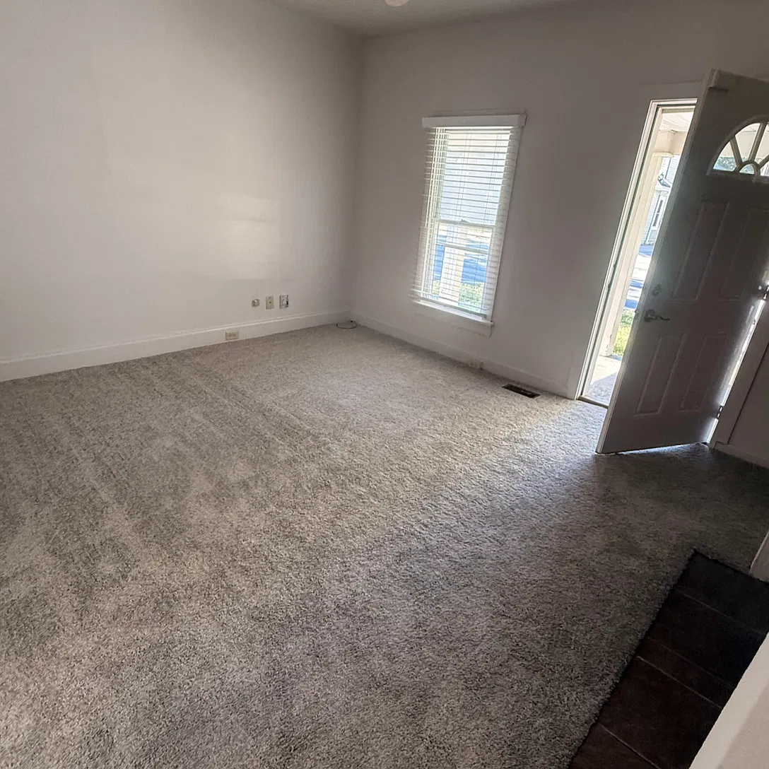2 bed, 750 sqft, $1,286 — Photo 2