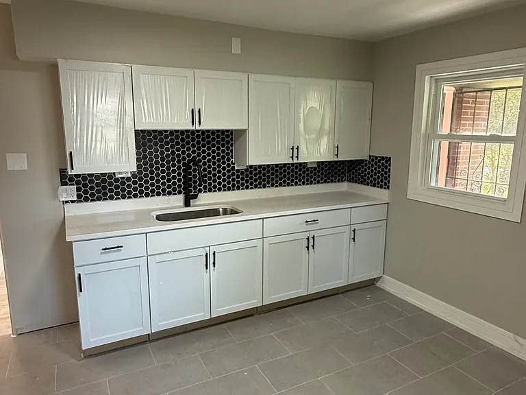3624 Georgia St — Photo 3