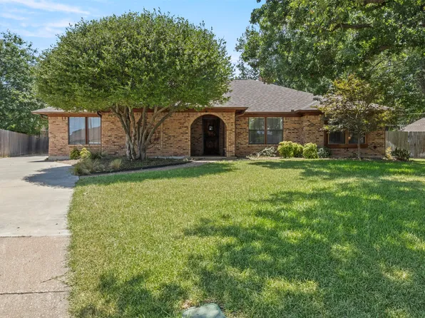 4812 Arabian Ct, Arlington, TX 76017