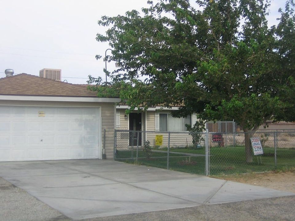 Front View with Garage