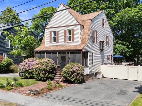 42 Perkins St, Stoneham, MA 02180