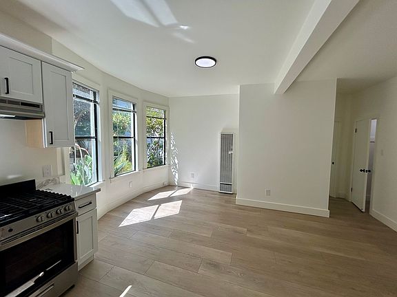 5th image of 1450 Castro St #3