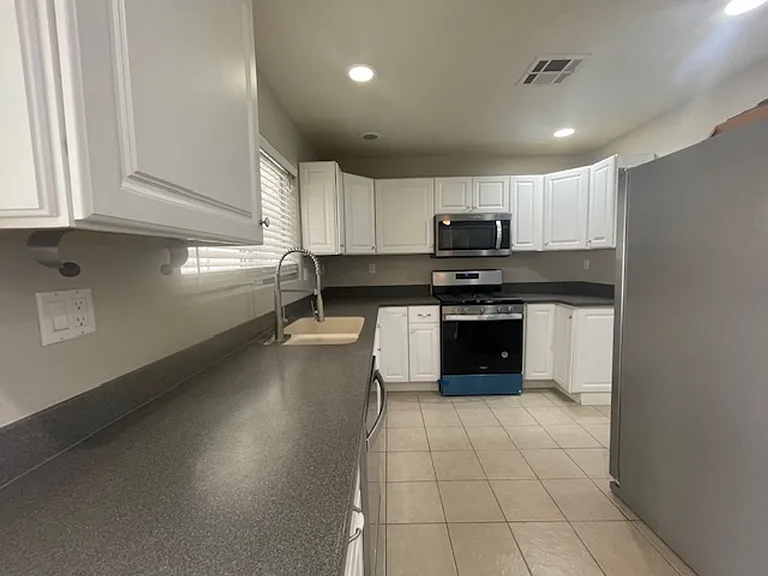 8332 Huxley St — Photo 6