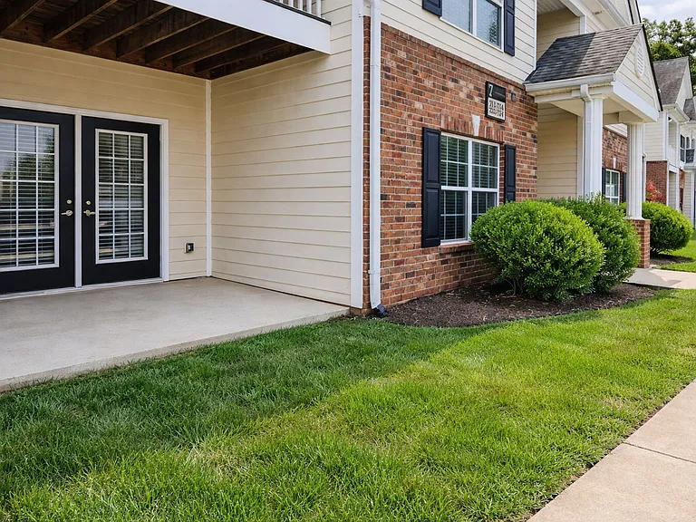 Cumberland Trace Village Apartments — Photo 62