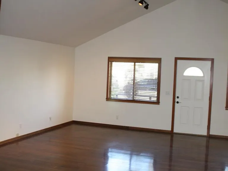 3947 Huron Ave #A — Photo 2