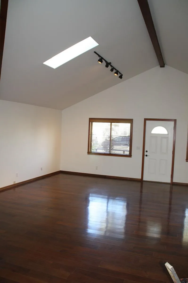 Building Photo - 3947 Huron Ave #A
