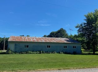 17574 E Webb Rd, Mount Vernon, IL 62864