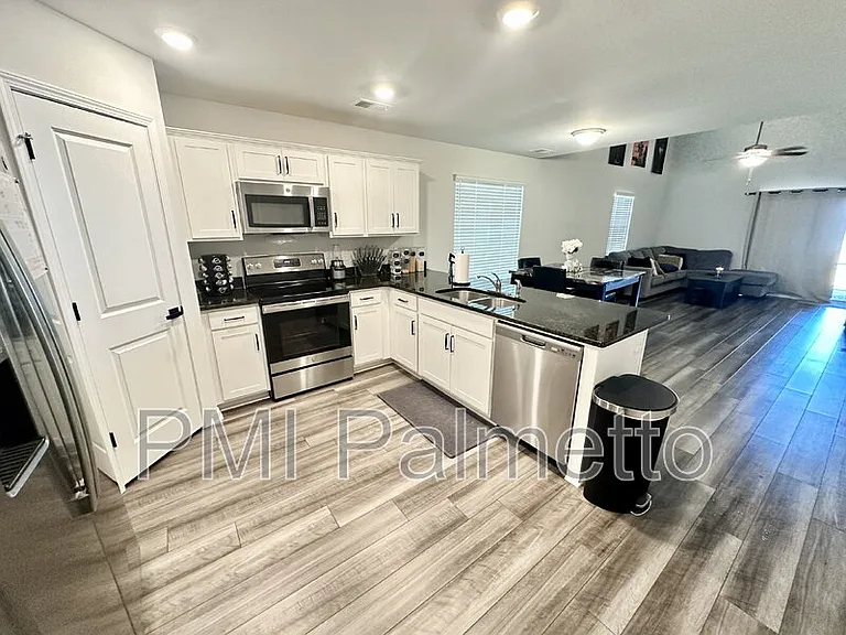 409 Eclipse Ln — Photo 4