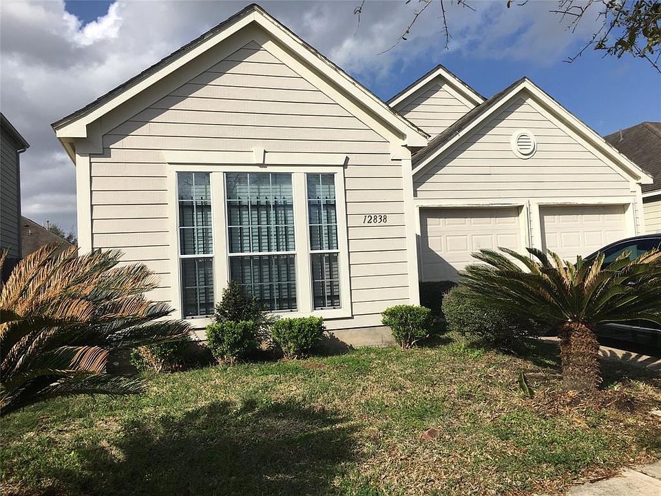 1st image of 12838 Wisteria Park Dr