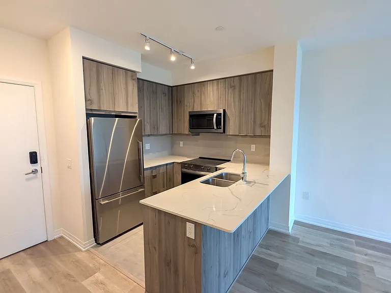 15 Watergarden Dr N #217 — Photo 4