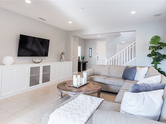 2nd image of 7069 Crozet Ave