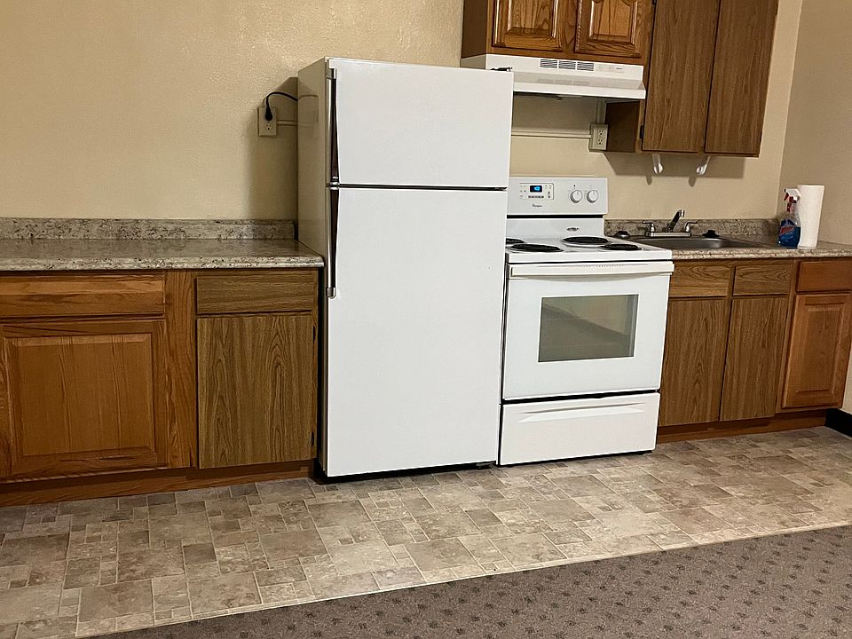 1st image of 589 N Oregon St APT 4