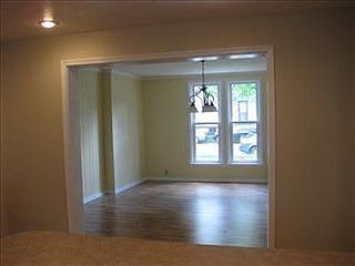 3rd image of 303 W Franklin St