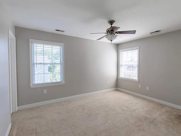 1716 Lakeview Ave — Photo 12