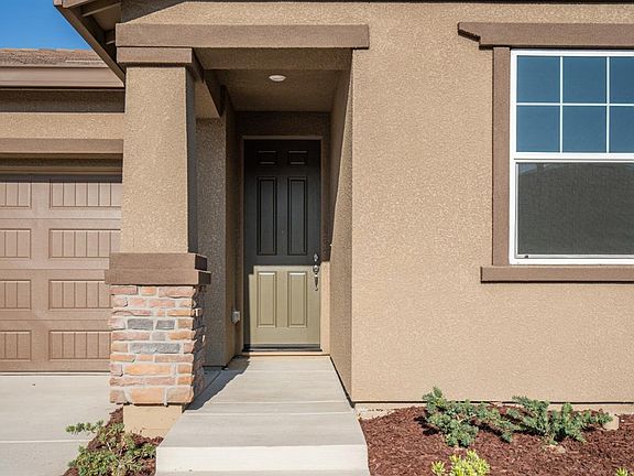 4th image of 607 Estancia Street