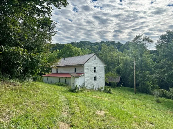 200 Frakes Rd, Lower Salem, OH 45745