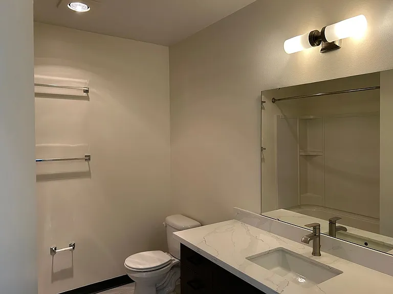 The Wally Apartments — Photo 19