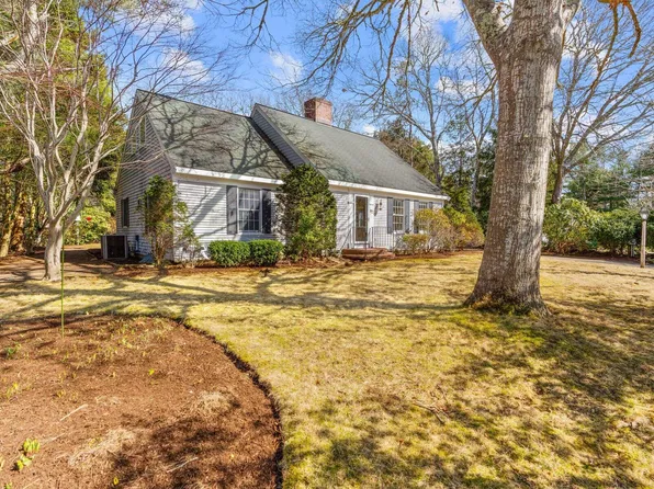 92 Wianno Circle, Osterville, MA 02655