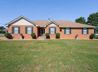 1701 Hollow Oak Dr, Lebanon, TN 37087