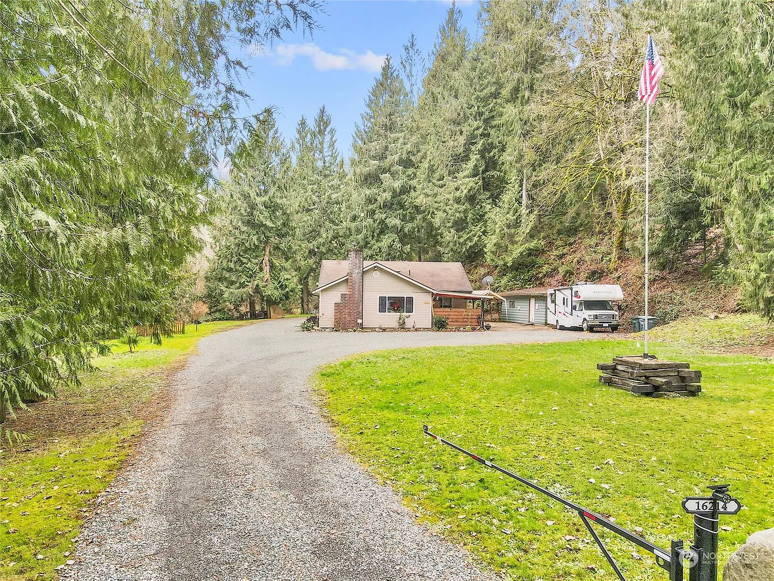 16214 264th Street E photo 1