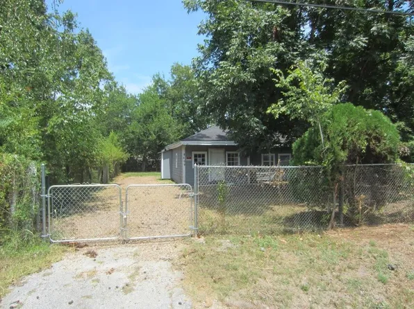 8209 Woodlyn Rd, Houston, TX 77028