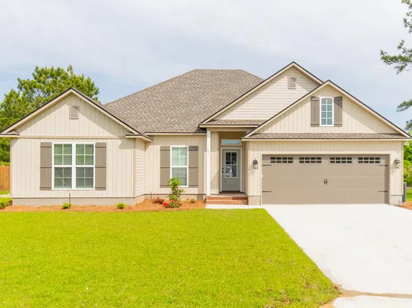51 Hudson Dr, Ray City, GA 31645