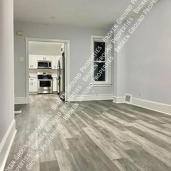 5306 Chestnut St #1 — Photo 3