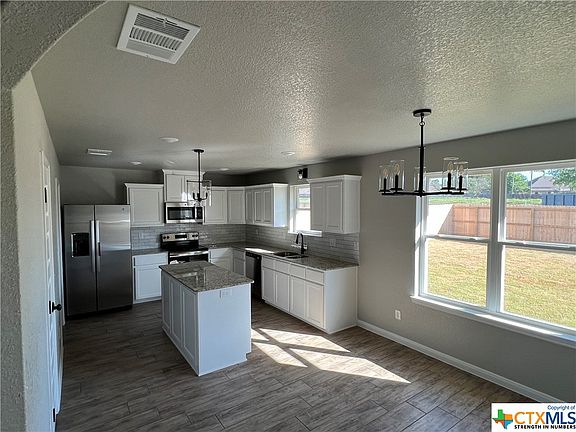 3rd image of 2064 Stillwell St